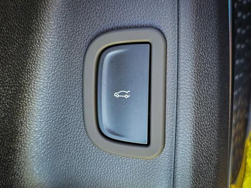 New 2026 Buick Enclave Sport Touring w/ Power Package image 17