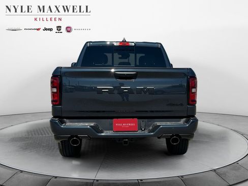 New 2026 RAM 1500 Express AWD/4WD image 15