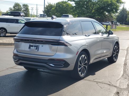 New 2026 Lincoln Nautilus Reserve AWD/4WD image 4