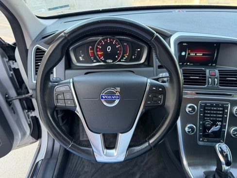 Used 2015 Volvo XC60 T5 AWD/4WD image 12