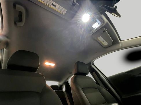 Used 2024 Chevrolet Malibu LT image 27