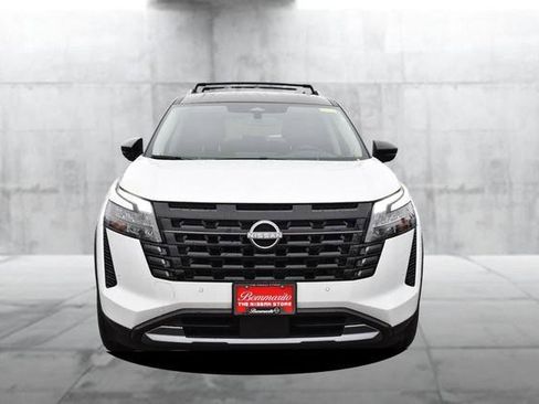 New 2026 Nissan Pathfinder Platinum image 4