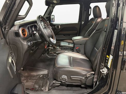 Used 2022 Jeep Gladiator Mojave AWD/4WD image 15