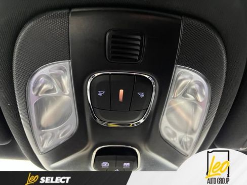 Used 2023 Jeep Compass Latitude w/ Sun and Sound Group AWD/4WD image 18