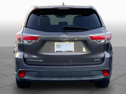 Used 2016 Toyota Highlander XLE FWD image 5