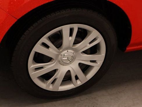 Used 2011 MAZDA MAZDA2 Sport image 13