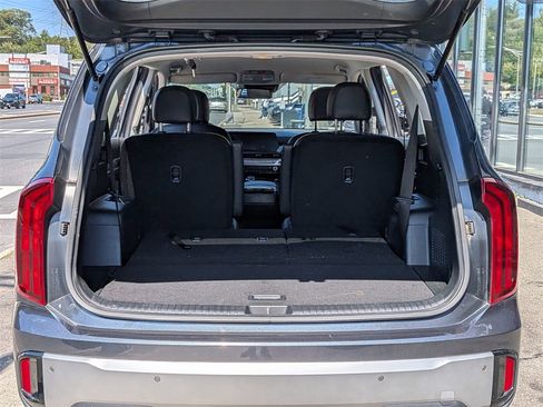 Certified 2023 Kia Telluride S image 8