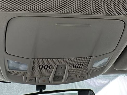 Used 2018 Ford Fusion SE w/ Equipment Group 601A image 28