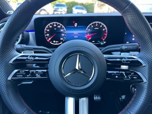 Used 2025 Mercedes-Benz CLA 250 4MATIC image 18