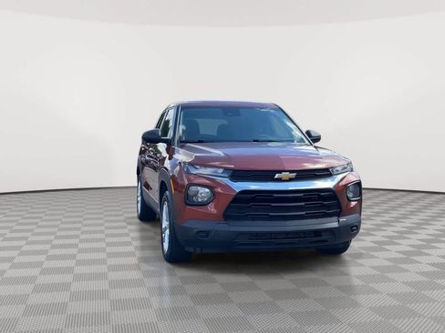 Used 2021 Chevrolet TrailBlazer LS AWD/4WD image 3
