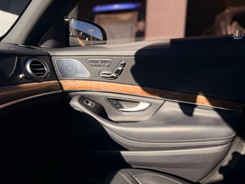 Used 2017 Mercedes-Benz S 550 S 550 image 29