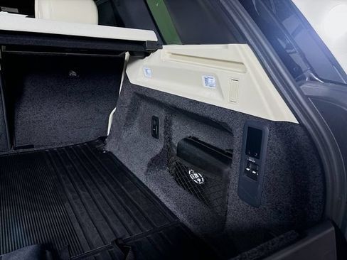 Used 2025 Land Rover Range Rover SE AWD/4WD image 27