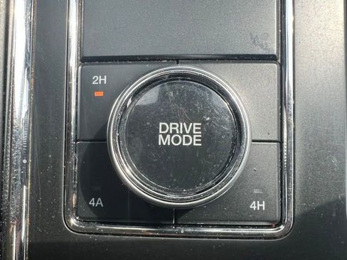 Used 2024 Ford Expedition XLT AWD/4WD image 20