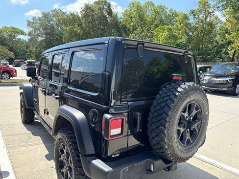 Used 2022 Jeep Wrangler Unlimited Sport AWD/4WD image 4