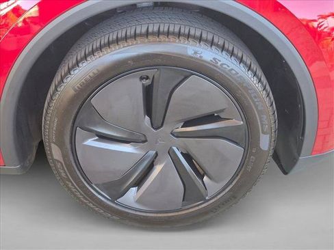 Used 2026 Toyota Camry SE FWD image 25
