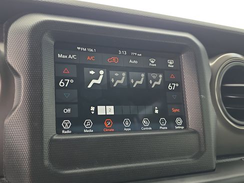 Used 2022 Jeep Wrangler Unlimited Sport image 30