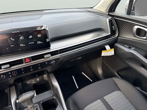 New 2026 Kia Sorento LX FWD image 14