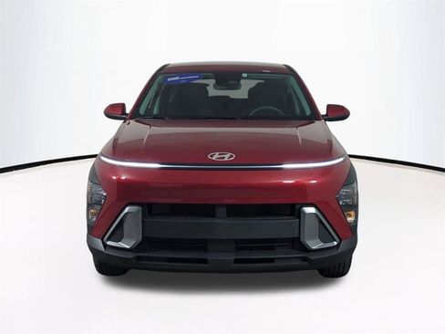 Certified 2025 Hyundai Kona SE AWD/4WD image 3