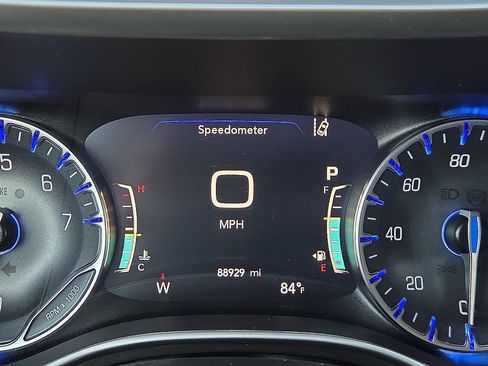 Used 2022 Chrysler Pacifica Touring-L FWD image 23