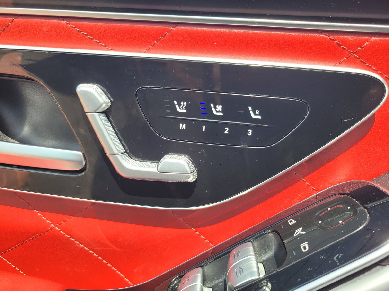 Used 2022 Mercedes-Benz S 580 4MATIC Sedan image 10