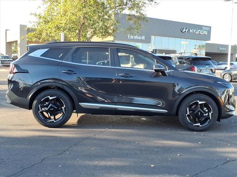 Used 2026 Kia Sportage EX image 6