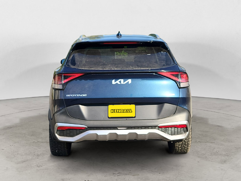 Used 2024 Kia Sportage LX AWD/4WD image 6
