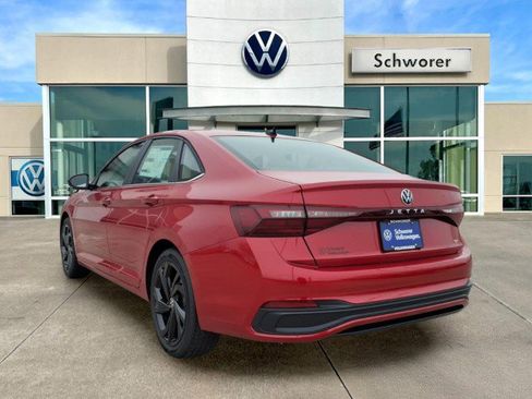 New 2026 Volkswagen Jetta SE image 3