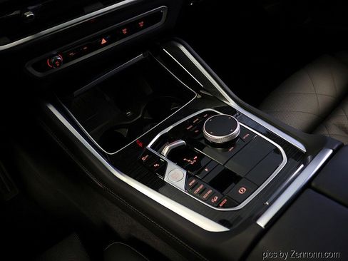 Certified 2025 BMW X6 xDrive40i w/ Climate Comfort Package image 24