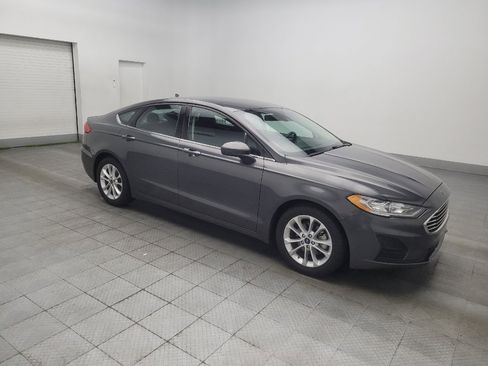 Used 2019 Ford Fusion SE FWD image 11