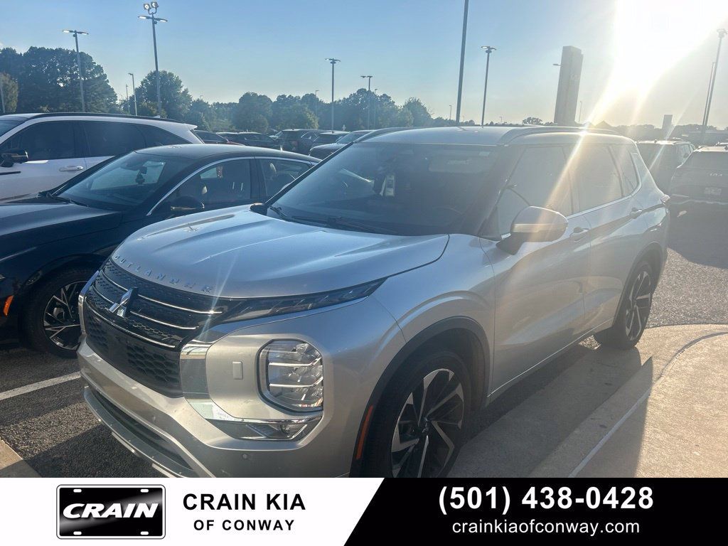 Used 2022 Mitsubishi Outlander SEL AWD/4WD image 1