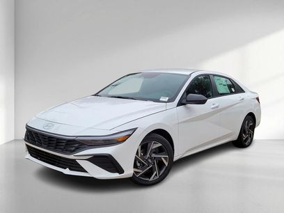 New 2025 Hyundai Elantra SEL