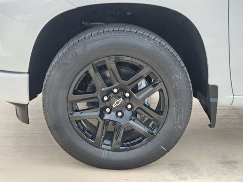 New 2026 Chevrolet Silverado 1500 Custom w/ LPO, Dark Essentials Package RWD image 11