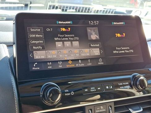 Used 2023 Nissan Armada SL image 21