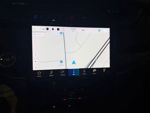 Used 2023 Jeep Grand Cherokee Limited w/ Luxury Tech Group II image 17