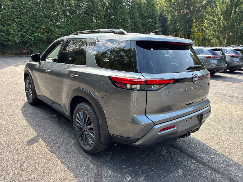 New 2026 Nissan Pathfinder SL w/ SL Premium Package AWD/4WD image 5