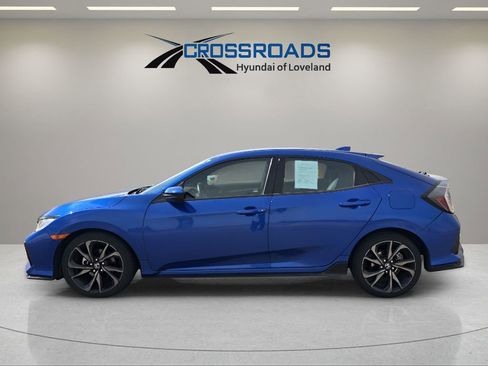Used 2017 Honda Civic Sport image 2