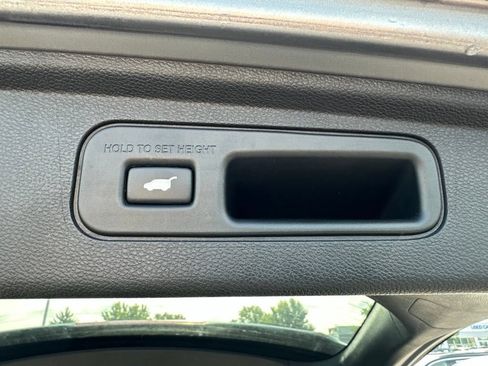 Used 2023 Honda Odyssey Touring image 12