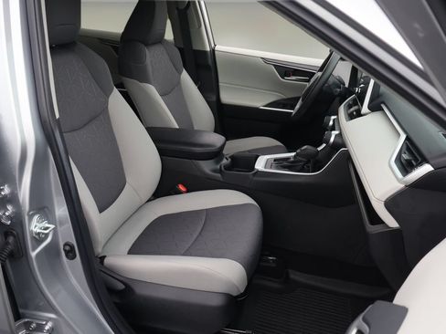 Certified 2023 Toyota RAV4 XLE w/ Convenience Package FWD image 20