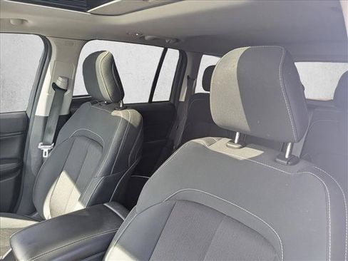 Used 2023 Jeep Grand Cherokee Laredo X RWD image 13