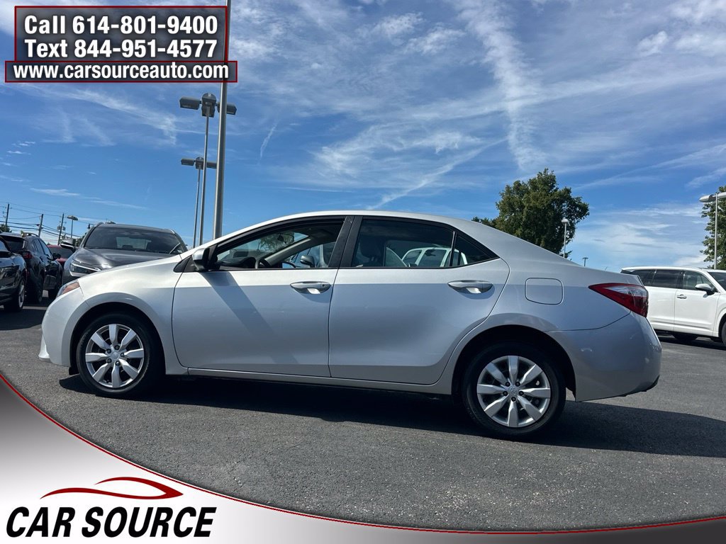 Used 2016 Toyota Corolla LE FWD image 4