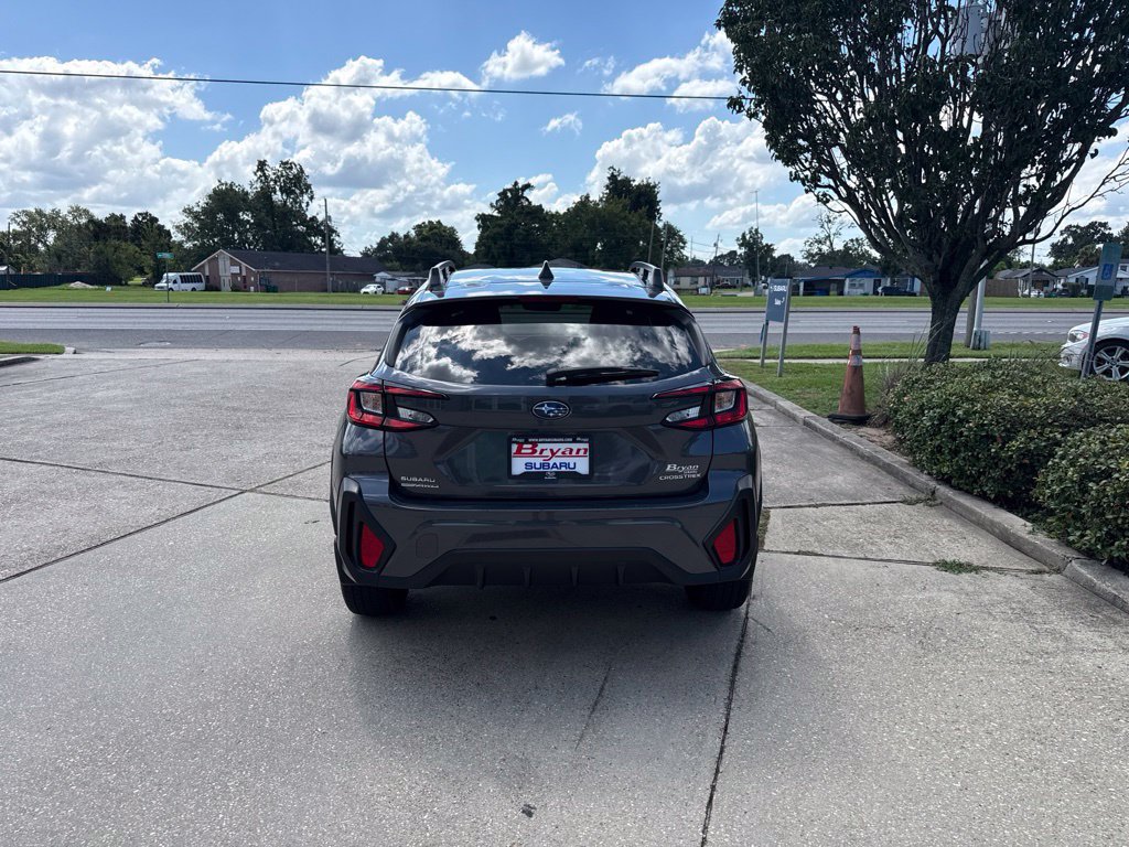 Used 2024 Subaru Crosstrek 2.0i Premium w/ Crosstrek Mirror Package AWD/4WD image 6