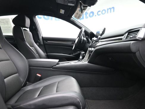 Used 2022 Honda Accord Sport image 7