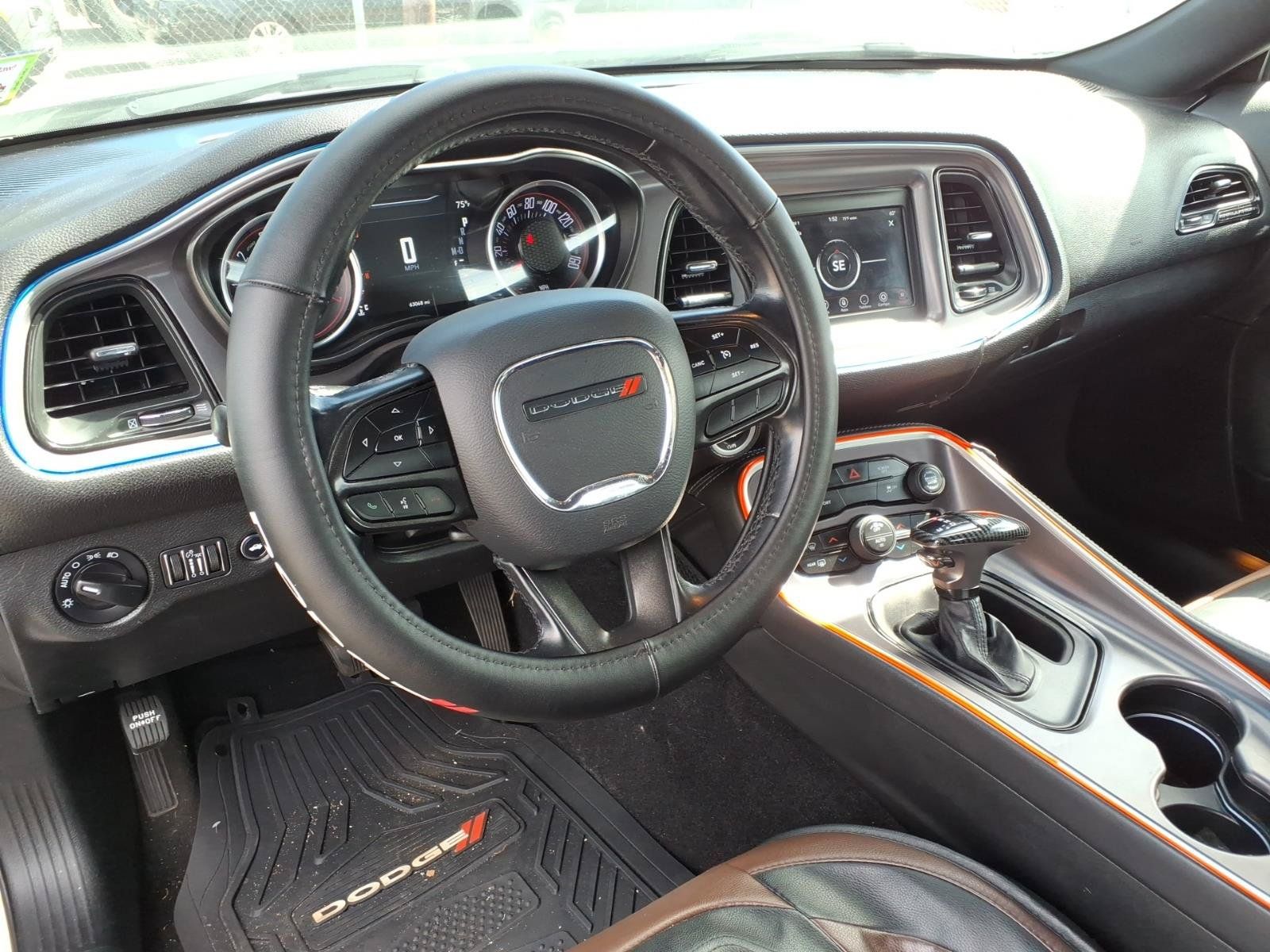 Used 2020 Dodge Challenger SXT RWD image 10