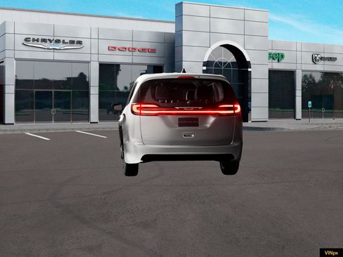 New 2027 Chrysler Pacifica Select FWD image 13