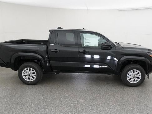 New 2026 Toyota Tacoma SR5 image 38