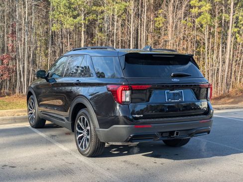 New 2026 Ford Explorer ST-Line w/ Premium Package image 5