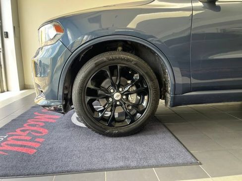 Used 2019 Dodge Durango GT RWD image 2