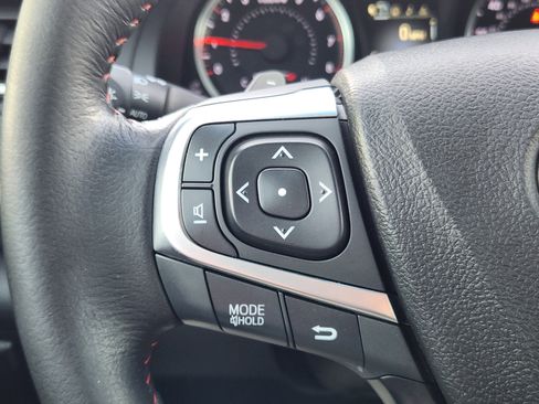 Used 2016 Toyota Camry SE image 28