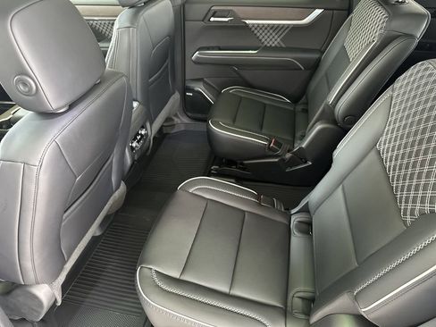 New 2026 GMC Acadia Denali w/ Super Cruise Package image 31