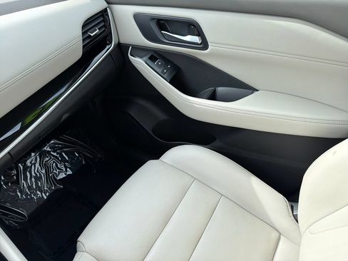 Certified 2023 Nissan Rogue SL FWD image 31